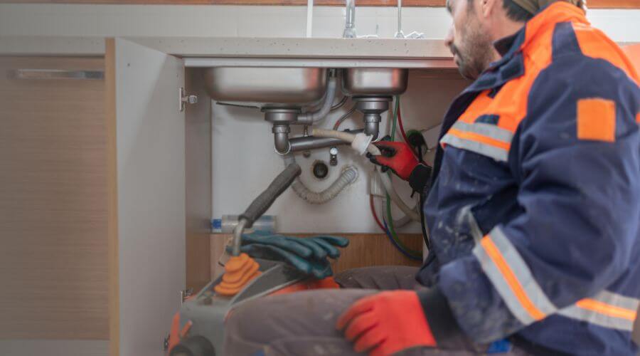 Descale Tankless Water Heater in Dow, IL
